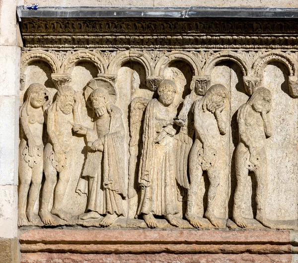 Creation and Fall on the Modena's Cathedral facade — Stock Photo, Image