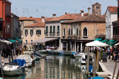 Venedik gölündeki Murano Adası