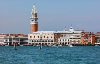 Doge Sarayı ve St Mark's Campanile Venedik