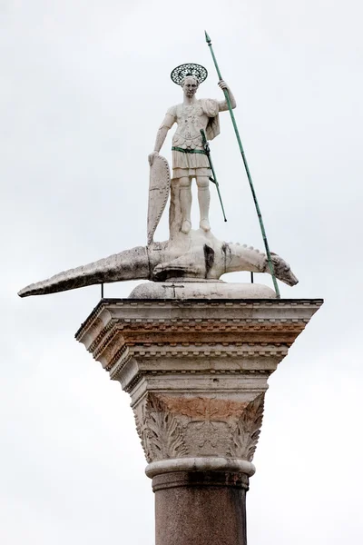 Venedik'te Saint Theodore sütun — Stok fotoğraf