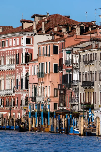 Středověké paláce podél Canal Grande — Stock fotografie