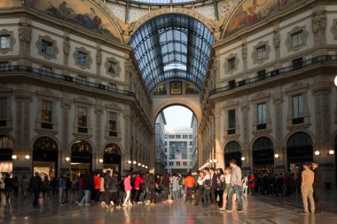 Milano 'daki Vittorio Emanuele Galerisi