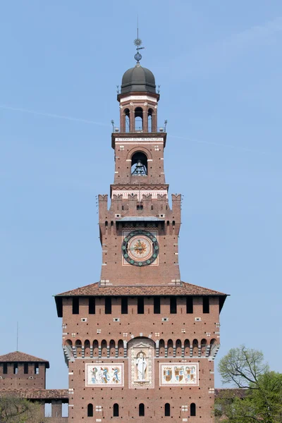 Filarete věž Castello Sforzesco v Miláně — Stock fotografie