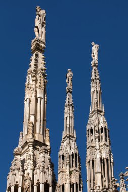 Milano Katedrali'ne mermer Kulesi