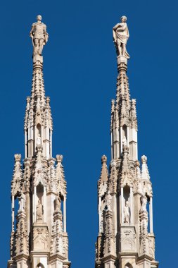 Milano Katedrali'ne mermer Kulesi