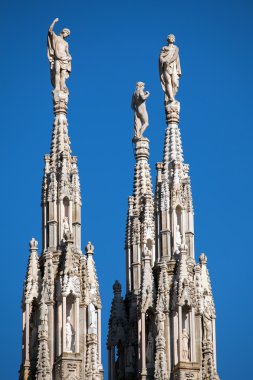 Milano Katedrali'ne mermer Kulesi