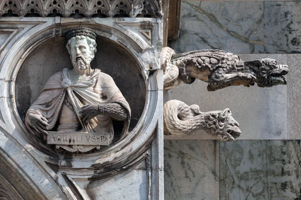 Facciata del Duomo di Monza — Foto Stock