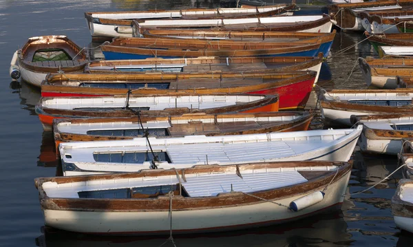 Wooden boats in Naples harbour — Stock fotografie