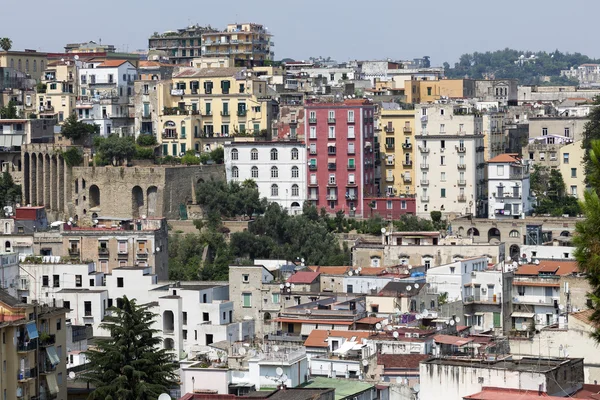 Obytná čtvrť v Naples, Itálie — Stock fotografie