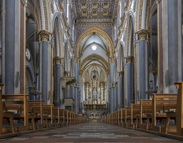 Interior of the San Domenico Maggiore in Naples, Italy — Stok fotoğraf