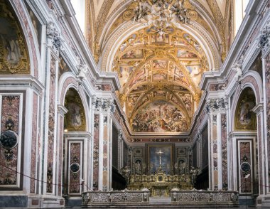 Napoli, İtalya 'daki Certosa di San Martino' nun merkez nehri.