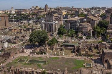 Roma Forumunun Harabeleri