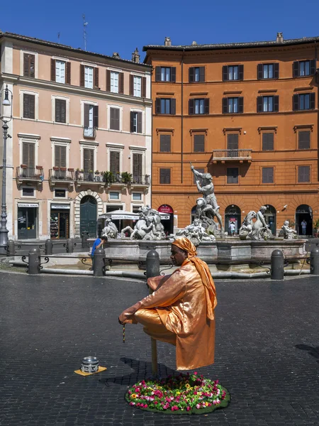 Levitating Street Performer em Roma, Itália — Fotografia de Stock