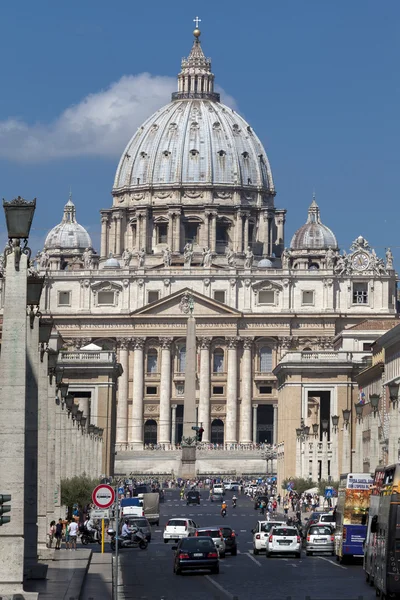 St. Peter's Basilica in the Vatican City — Stock fotografie