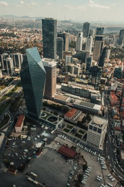 Kristal Kule Finansbank Genel Merkezi 'nin İstanbul, Türkiye' deki hava manzarası ve binaları 