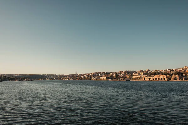 Bosphorus Szoros Tengerparti Épületek — Stock Fotó