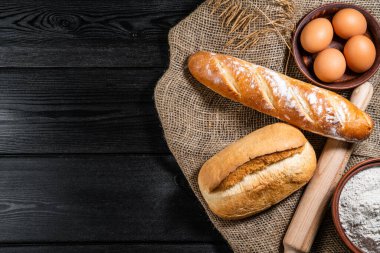 Yumurta ve oklavalı fırın arka planı