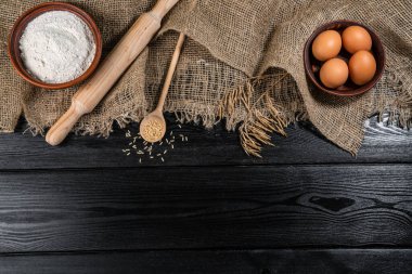 Masada taze ekmek var.
