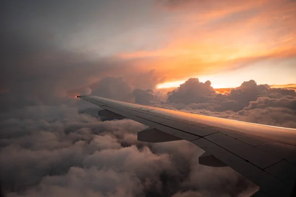 AIRPLANE VIEW AT THE SUNSET, PUNTA CANA, DOMINICAN REPUBLIC, FEB 2021 — Stock Photo, Image