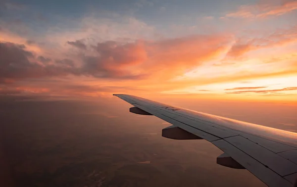 Flying above the clouds. view from the airplane, soft focus — Stock Photo, Image