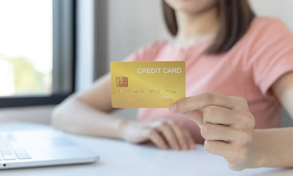 Asian Women Use Credit Card Pay Online Purchases Payment Credit — Stock Photo, Image