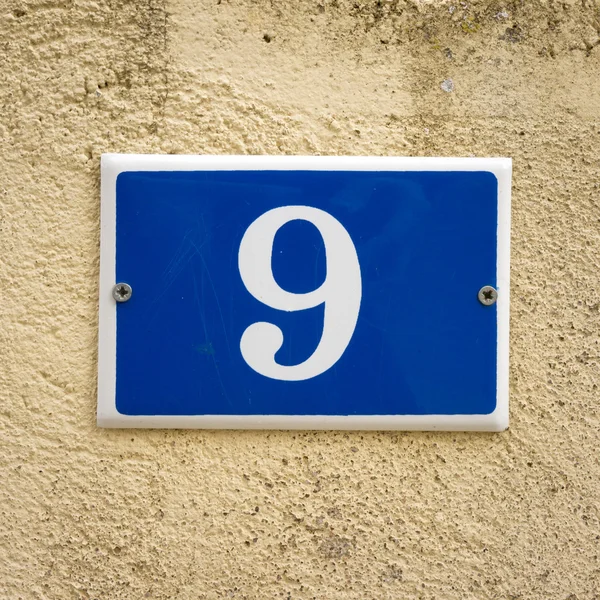 Ev numarası 9 — Stok fotoğraf
