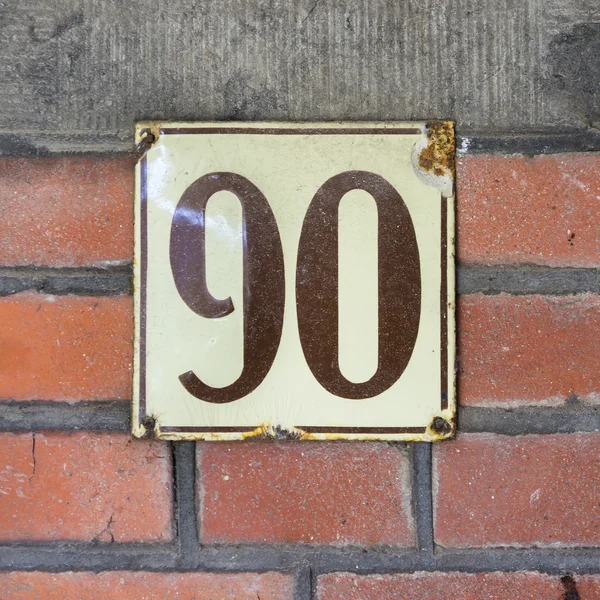 Номер будинку 90 — стокове фото