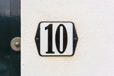 ev numarası 10