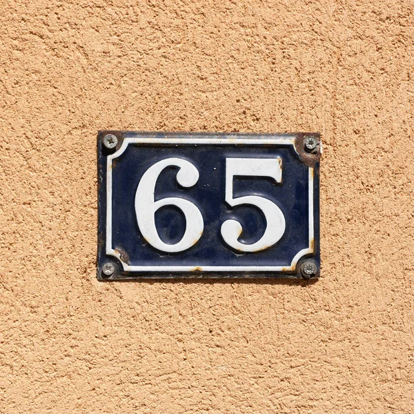 Enameled House Number Sixty Five — Stock Photo, Image