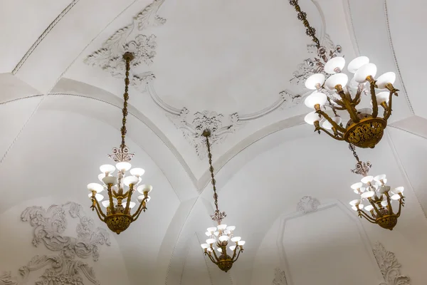 Chandeliers in Moscow metro — Stock Photo, Image