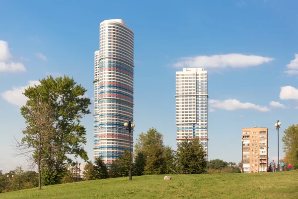 "Tricolor "lägenheter i Moskva — Stockfoto