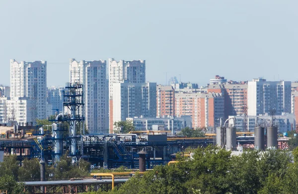 Refinaria de petróleo — Fotografia de Stock