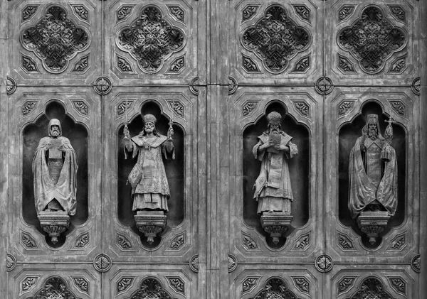 Holy Sculptures of the Cathedral of Christ the Savior — Stock Photo, Image