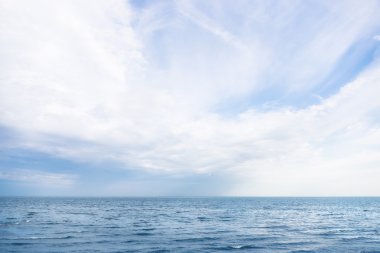 Deniz ve gökyüzü