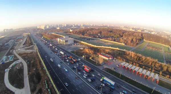 Motorväg i Moskva — Stockfoto