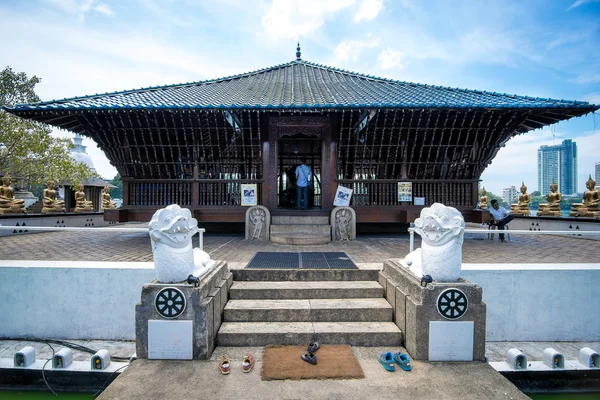 Estátuas do templo Seema Malaka — Fotografia de Stock