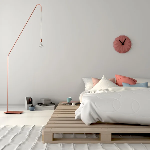 Letto elegante su pallet di legno e arredamento rosa — Foto Stock