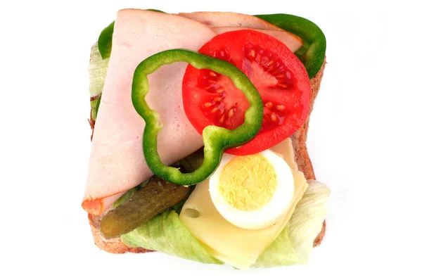 Sandwich Casero Sobre Pan Sándwich Primer Plano Sobre Fondo Blanco — Foto de Stock