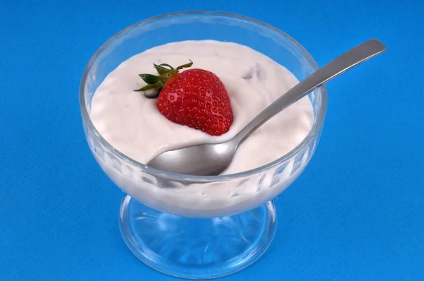 Glass Cup Homemade Strawberry Cream Fresh Strawberry Spoon Close Blue — Stock Photo, Image