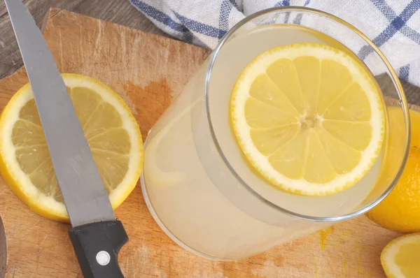 Glas Frischen Zitronensaft Aus Nächster Nähe — Stockfoto