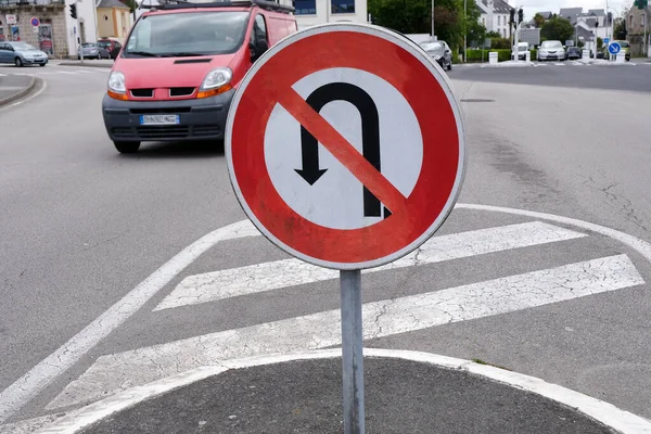 Señal Tráfico Francesa Que Indica Prohibición Dar Vuelta —  Fotos de Stock