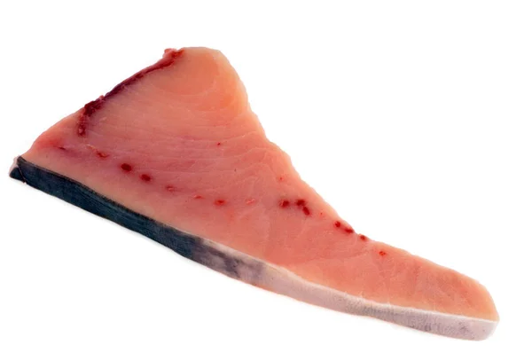 Rohe Schwertfischsteak Nahaufnahme Auf Weißem Hintergrund — Stockfoto