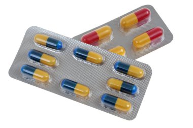 Beyaz bir arkaplan üzerinde izole edilmiş su toplayıcı paketlerinin yakın plan görüntüsü