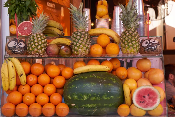 Frutas Frescas Mostrador Calle Estambul Turquía Frutas Orgánicas Maduras Frescas —  Fotos de Stock