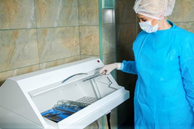 cerrah ameliyata dezenfekte kümesi açar