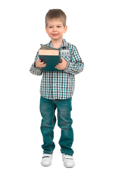Маленький мальчик с книгой — стоковое фото