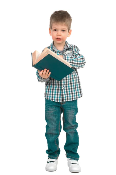 Маленький хлопчик з книгою — стокове фото