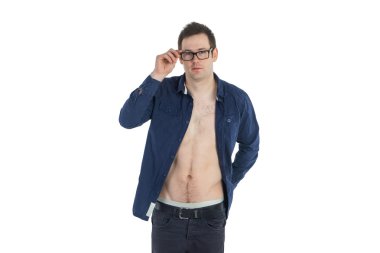 Genç adam stüdyo fotoğrafı