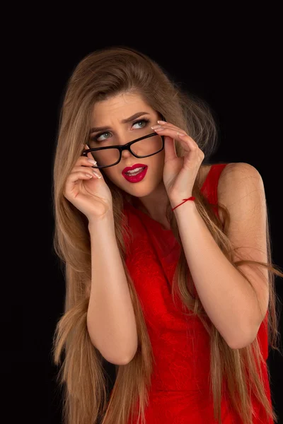 Woman in glasses is posing — Stock Photo, Image