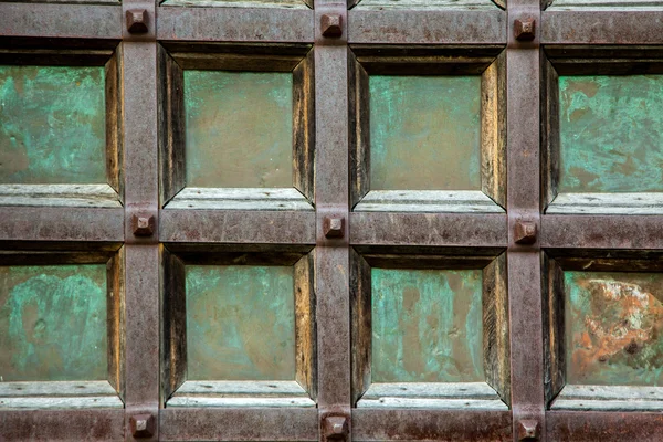 Texture of old castle door — Stock Photo, Image